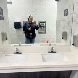 Meet your Posher, Jorge e